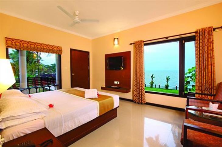 Leisure Vacations Gold Field Lake Resort, Kumarakom Exterior photo
